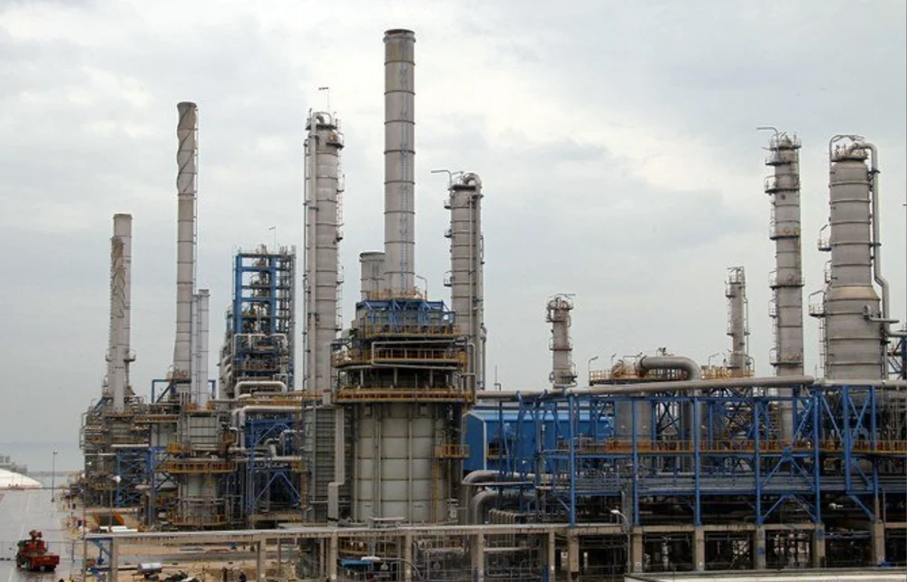 Escaladare a tensiunilor în Golf. Iranul susține că a atacat forțe americane din Kuweit, Israelul lovește un complex petrochimic iranian