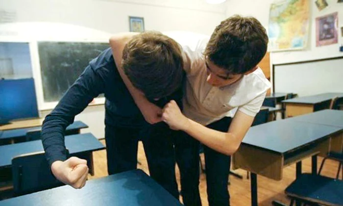 bullying violenta scoli jpeg