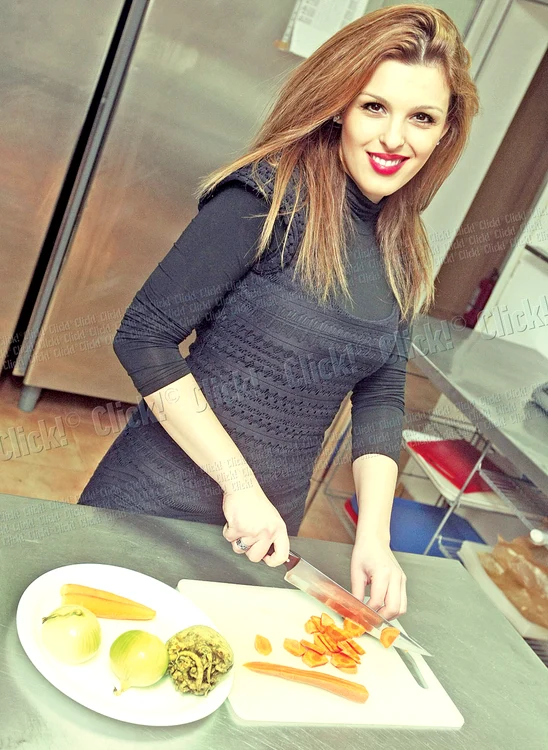 
    Diana  Bişinicu (Fotografii: Sever Gheorge )  