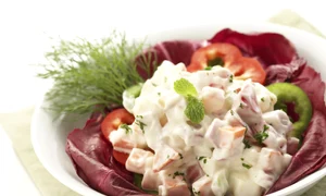 salata cartofi cu ardei jpeg