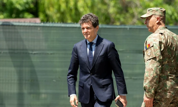 presedintele romaniei nicusor dan foto facebook jpg