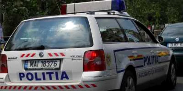 Poliţia efectuează cercetări pentru stabilirea şirului infracţiunilor