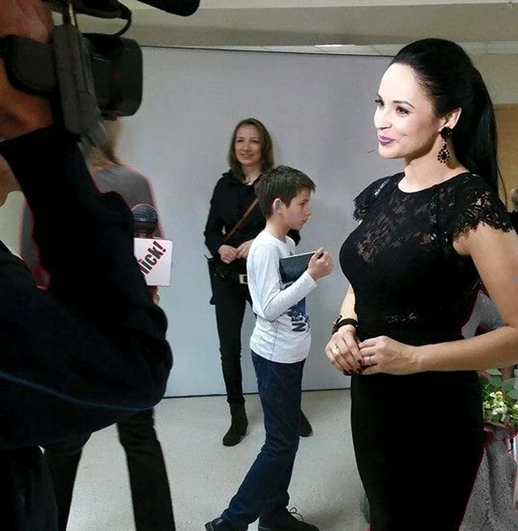 
    Diana Bart a defilat pe scena de la Atipic BeautyFoto Click! de la Prima Tv  