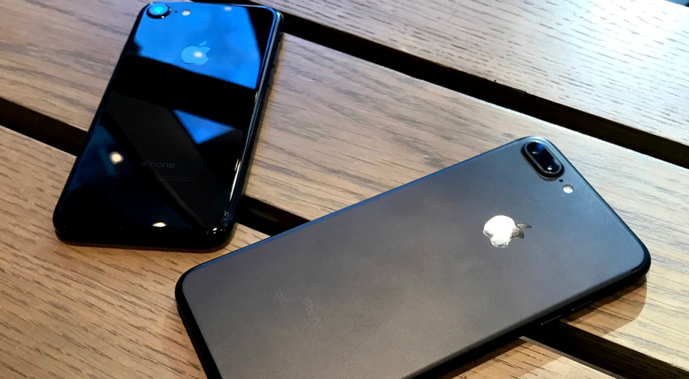 
    iPhone 7  