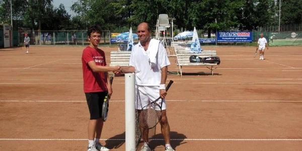 Tenisul de câmp este una dintre activităţile promovată de Asociaţia Sportivă Municipală Urziceni Foto: Arhivă 