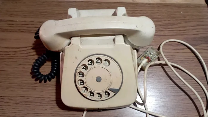 Telefonul se vinde cu 70 de lei / foto: olx.ro