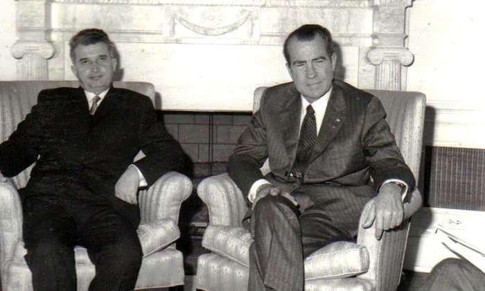 Calendar 26 februarie: 1988   Nicolae Ceaușescu a anunțat Washington ul că România renunță la clauza națiunii celei mai favorizate în relațiile cu SUA jpeg
