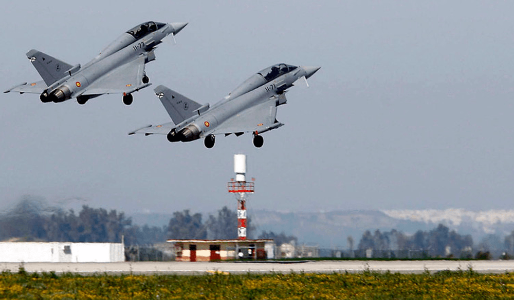 Flancul de est al NATO, întărit cu avioane  de vânătoare și 130 de militari spanioli, trimiși în România și Bulgaria 