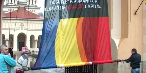 Mash-ul  a fost dat jos de pe clopotniţa Catedralei Reîntregirii din Alba Iulia 