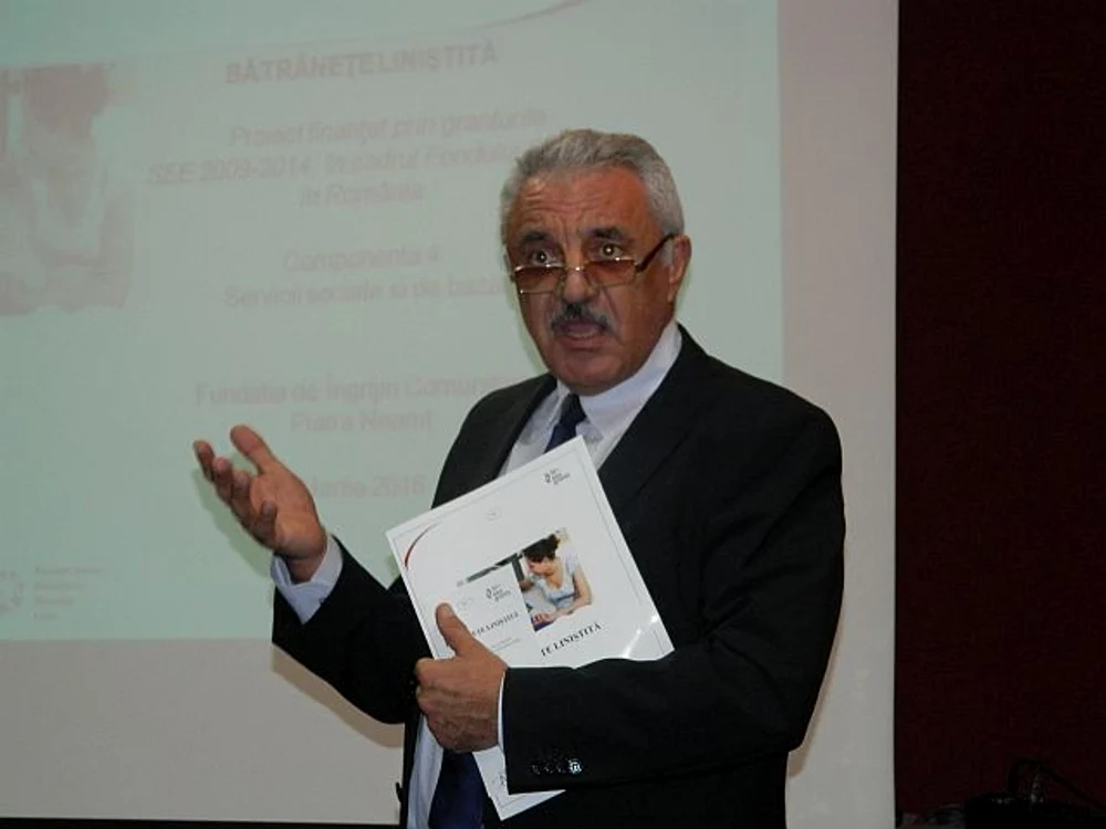 Iosif Koszeghi, președintele Colegiului Medicilor Neamț, spune că de vină ar fi un injectomat vechi