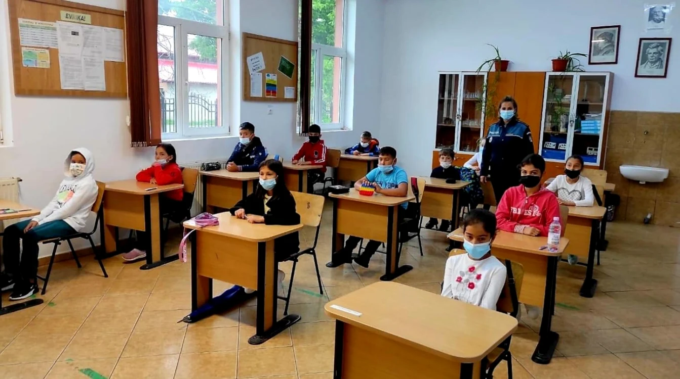 Educaţie rutieră  la şcoala FOTO IPJ Ialomiţa