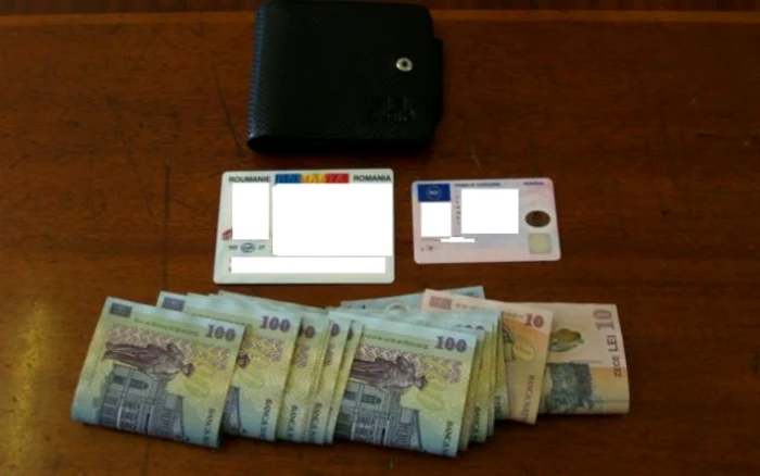 Femeia a anunțat Poliția, după ce a găsit portmoneulFoto: glsa.ro