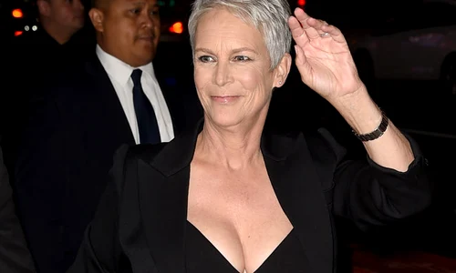 4 jamie lee curtis gettyimages 1056116620 jpg jpeg
