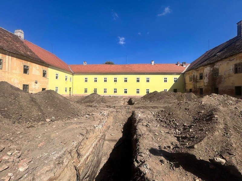 Vestigii din secolele XVIII–XIX, descoperite în curtea fostului orfelinat Maria Tereza din Sibiu