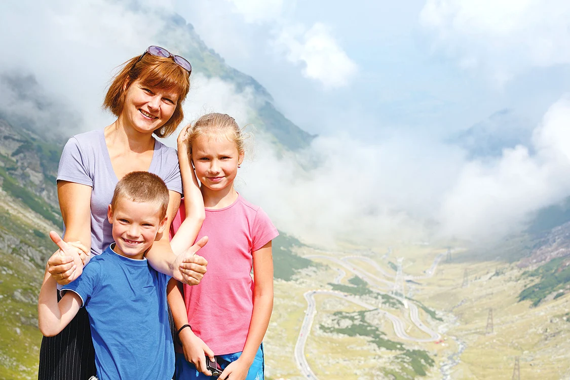 Cristina, pe  Transfăgărășan  cu Mara și Traian