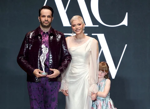 Prințesa Charlene de Monaco cu fiica (6) jpg