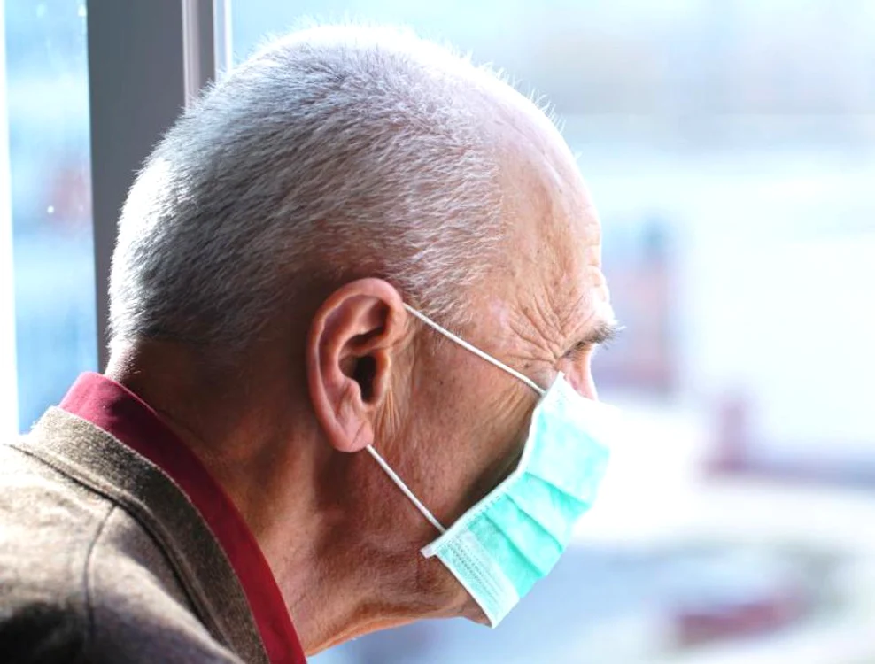 
    Pensionarii cu venituri de până în 1.500 de lei primesc măști gratuiteFoto: Shutterstock  