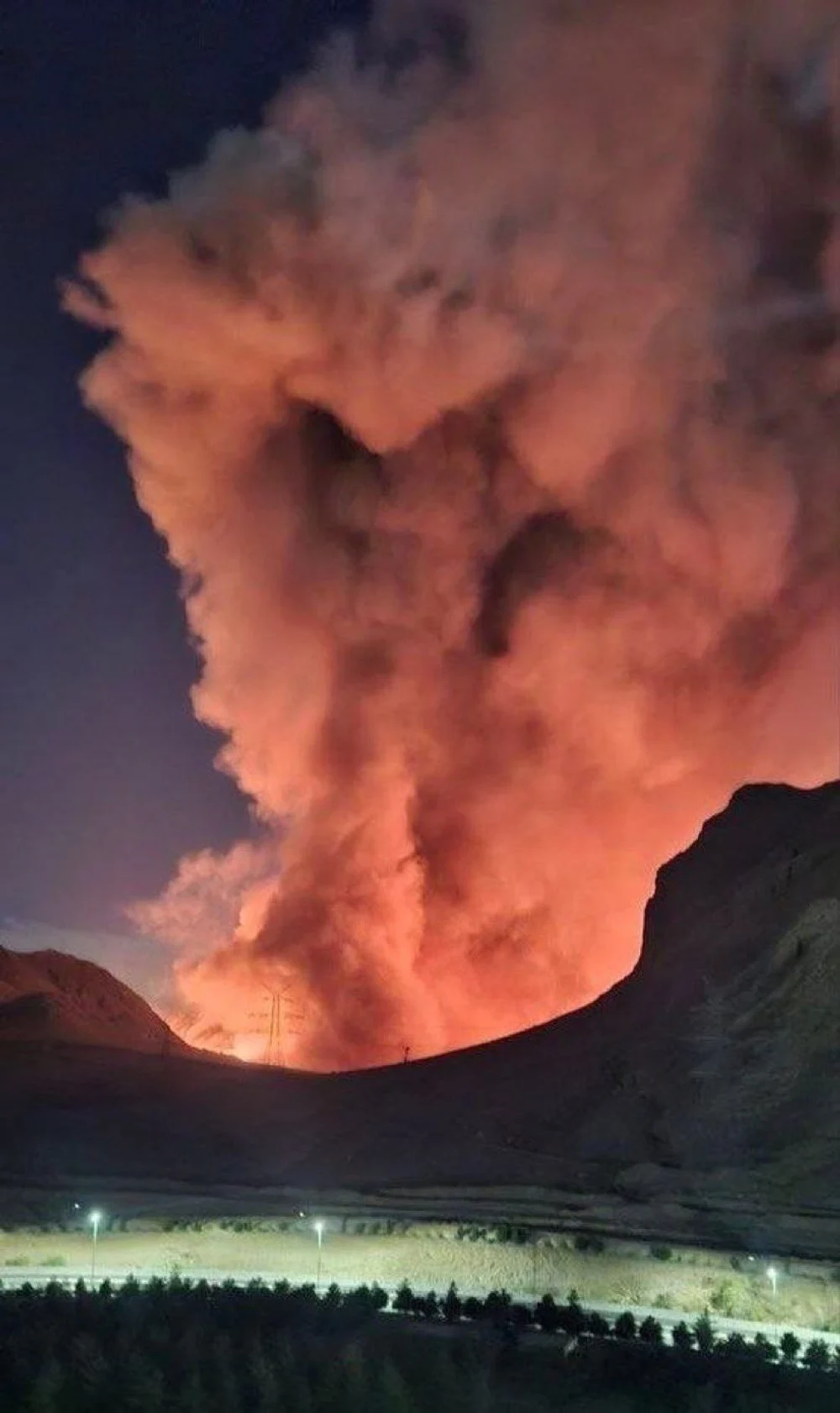 Explozii puternice în Iran. SUA au lansat un atac cu bombe anti-buncăr asupra unui depozit de muniţii din Isfahan