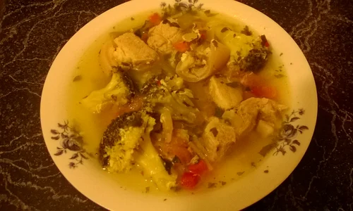 ciorba din jambon de porc cu broccoli jpeg