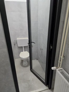 Piața agroalimentară recent renovată din zona Valea Pașcani FOTO BIT24
