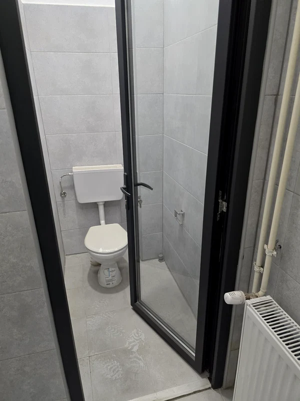 Piața agroalimentară recent renovată din zona Valea Pașcani FOTO BIT24