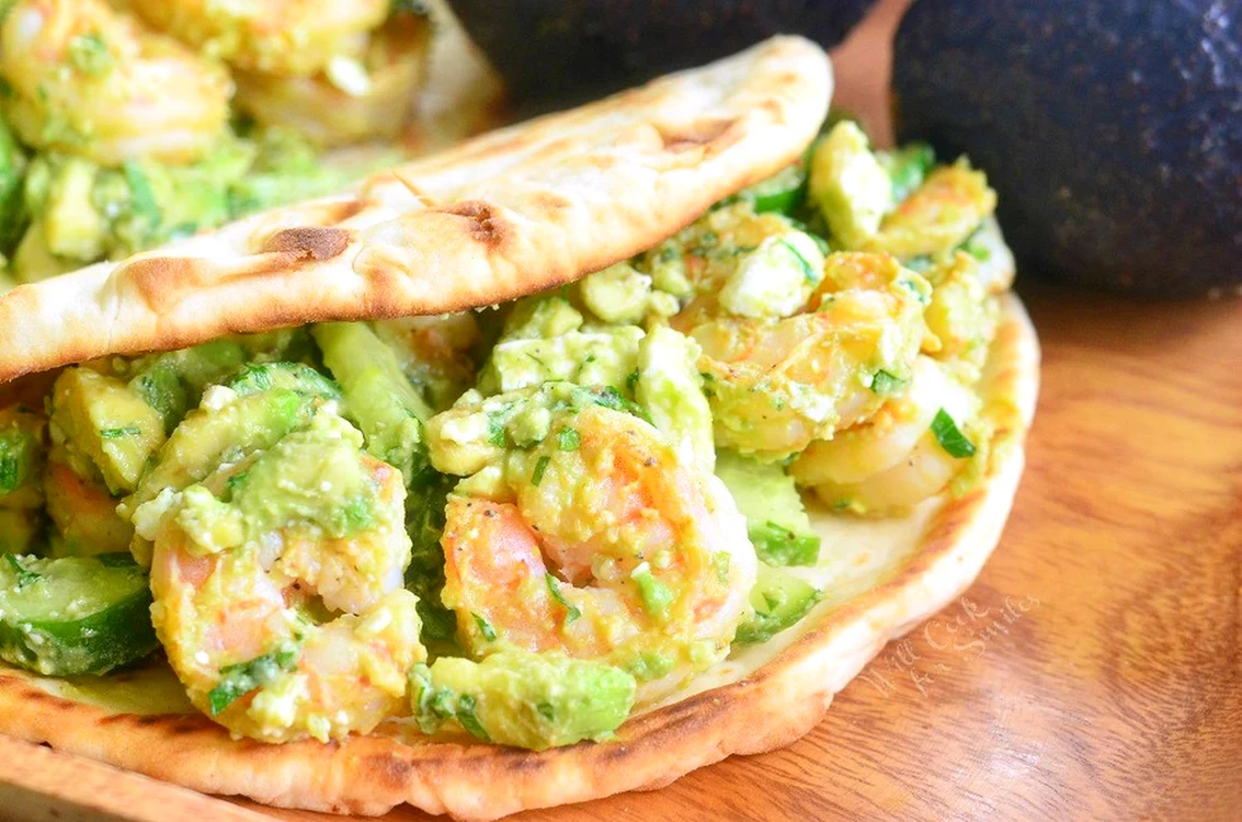lipie cu avocado si creveti jpeg