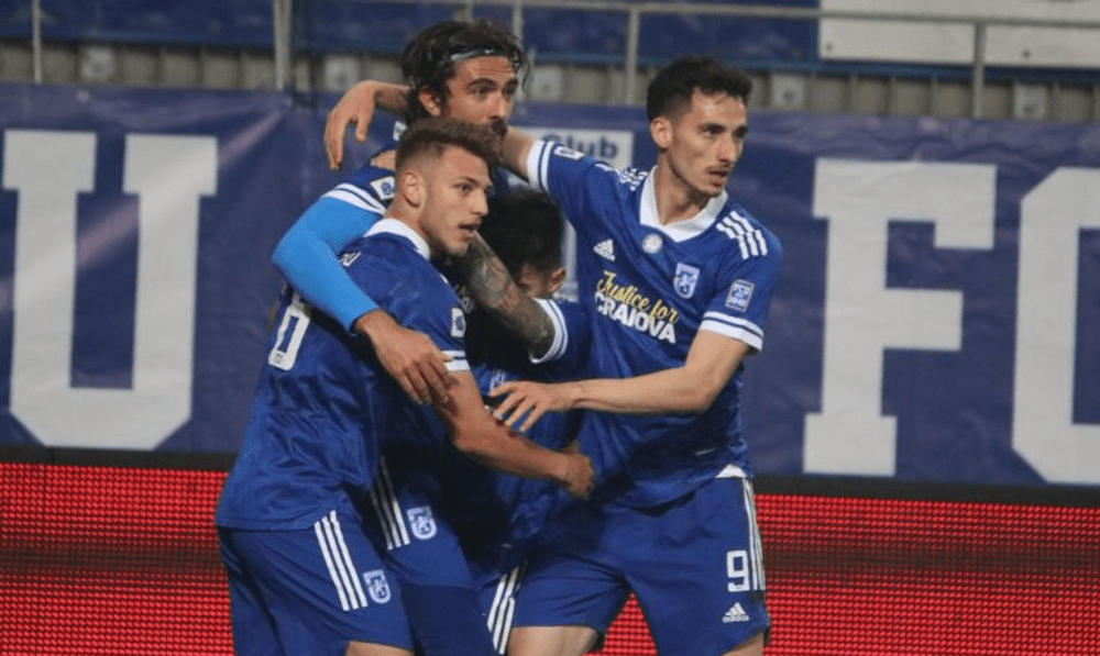 U Craiova 1948 - Rapid 1-0. Derby încheiat cu un scandal uriaș la vestiare 