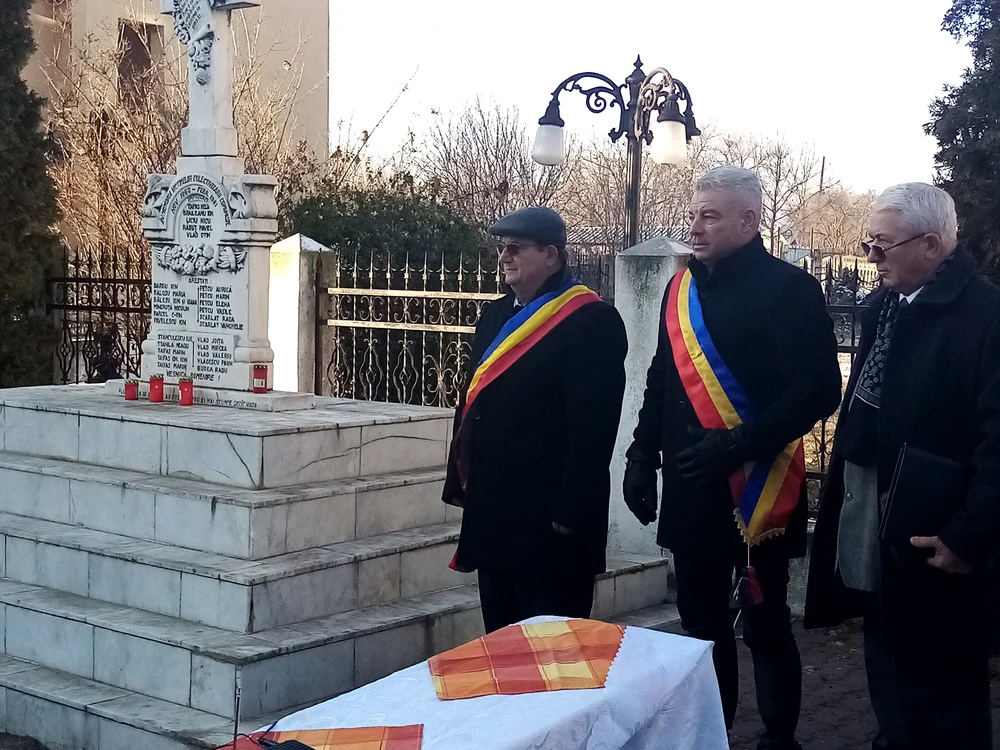 La Izvoarele se întâlnesc sătenii în fiecare an FOTO: FB/Grigore Sebeș