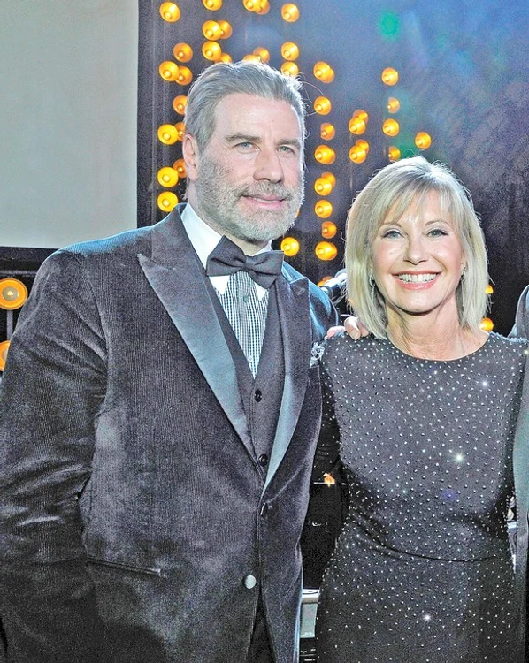 John Travolta (65 ani) și Olivia Newton-John (70 ani) sunt unul lângă celălalt de o viațăFoto: Profimages