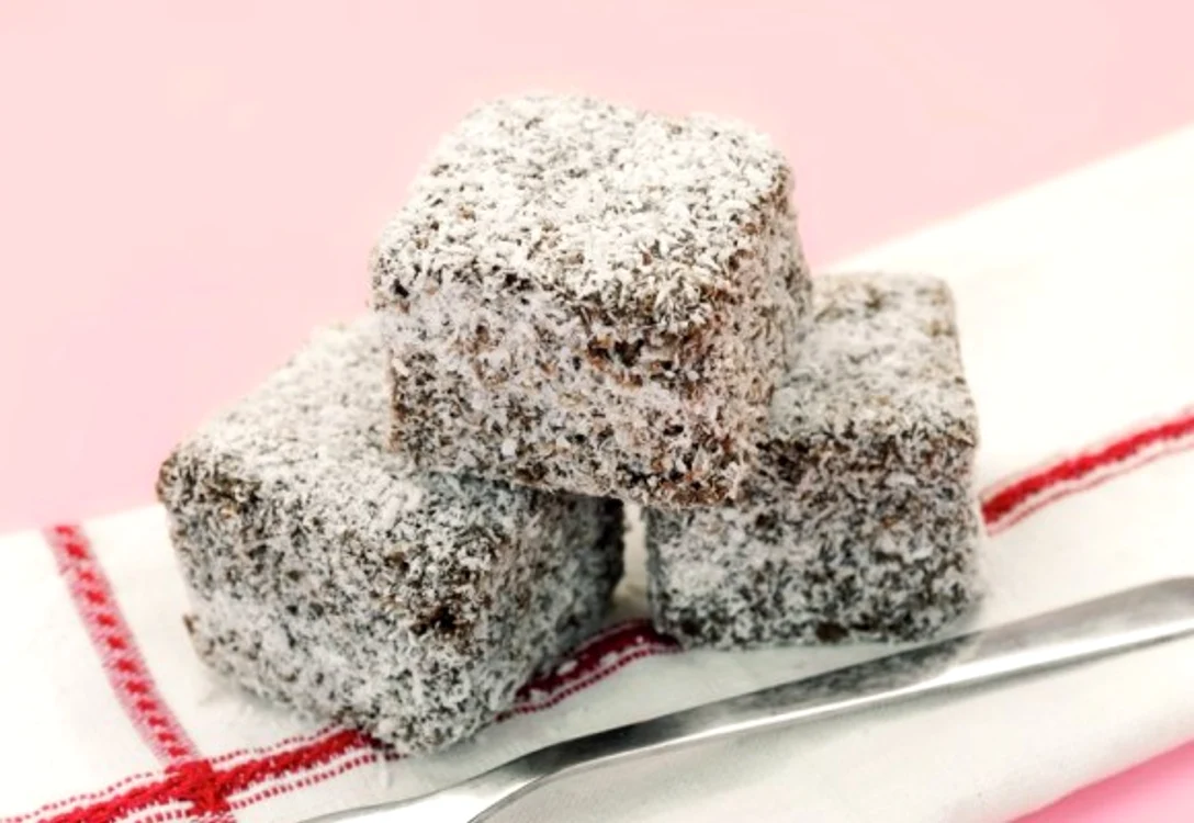 
    Mai poate fi numit un desert al copilariei, care este pregătit atat de usorclickpoftabuna.ro  