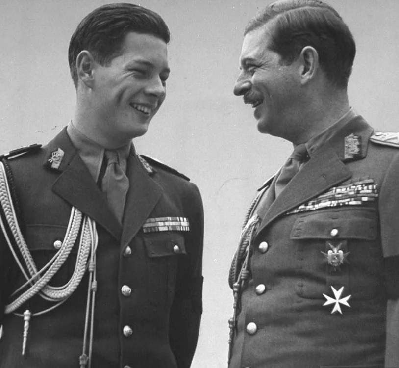 1 regele mihai si regele carol al ii lea in 1940 jpg jpeg