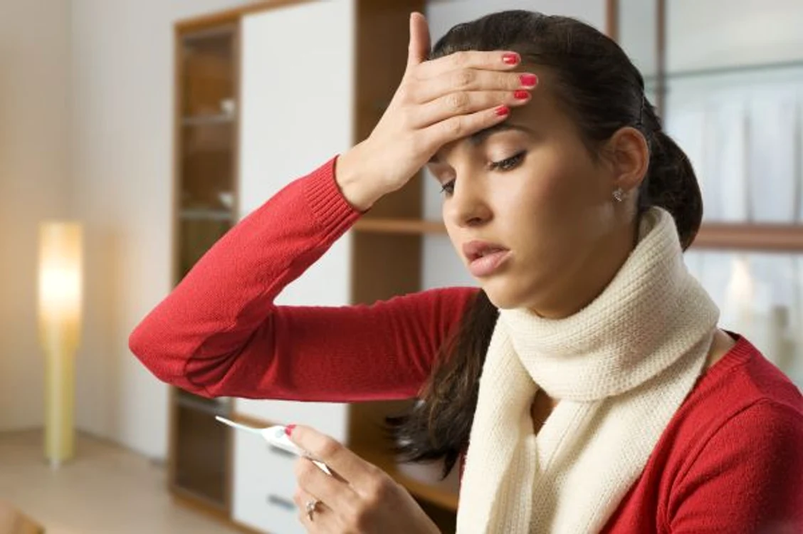 
    Unul dintre tratamentele homeopate recomandate în răceli este cel cu usturoi zdrobit și mierewww.clicksanatate.ro  