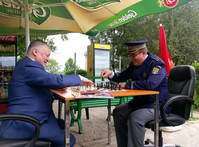 Poliţistul Ursan, faţă în faţă cu o legendă: Anatoli Karpov