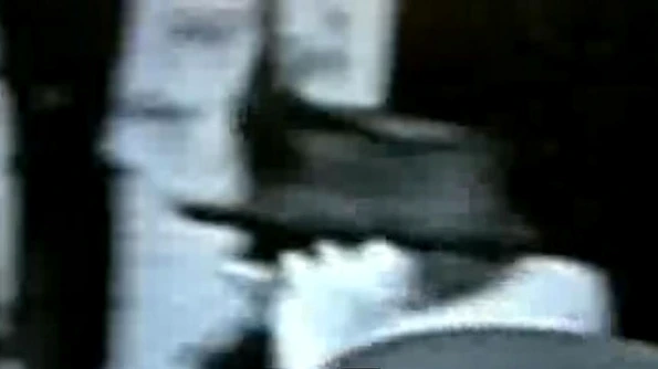Descoperire bizară: telefon mobil în 1928, în filmul lui Charlie Chaplin? VIDEO jpeg