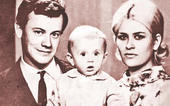 
    Ultima apariţie în public a lui Valentin Uritescu a fost la Premiile Gopo 2017, când a primit premiul pentru întreaga activitate  