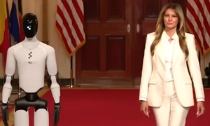 melania jpg