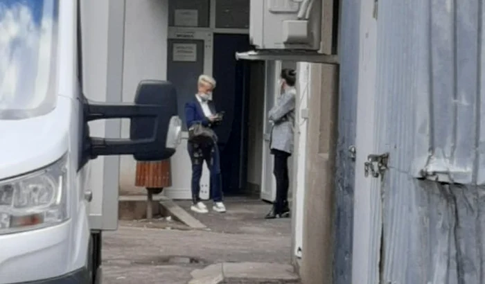 Ioana Dichiseanu a ridicat de la morgă sicriul cu trupul neînsuflețit al tatălui eifoto: BLITZ