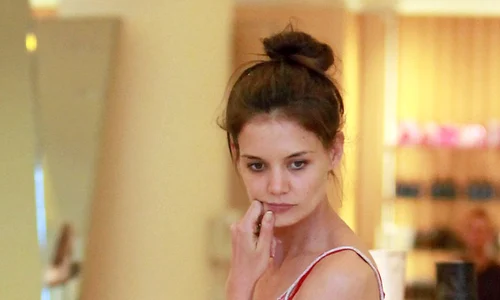 60612pcn holmes04 jpeg