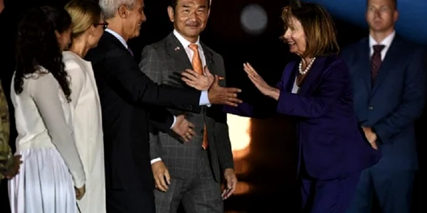 Nancy Pelosi a ajuns în Japonia foto twitter