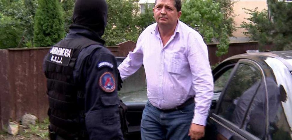 Despăgubiri uriașe cerute statului român de către urmașii unui polițist anchetat pentru corupție, dar achitat