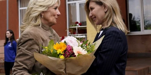 jill biden zelenska Susan Walsh / POOL / AFP