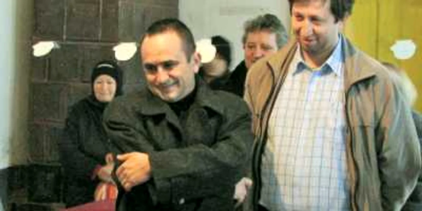 Iancu Crăciunoiu (dreapta) - directorul Autorităţii Rutiere