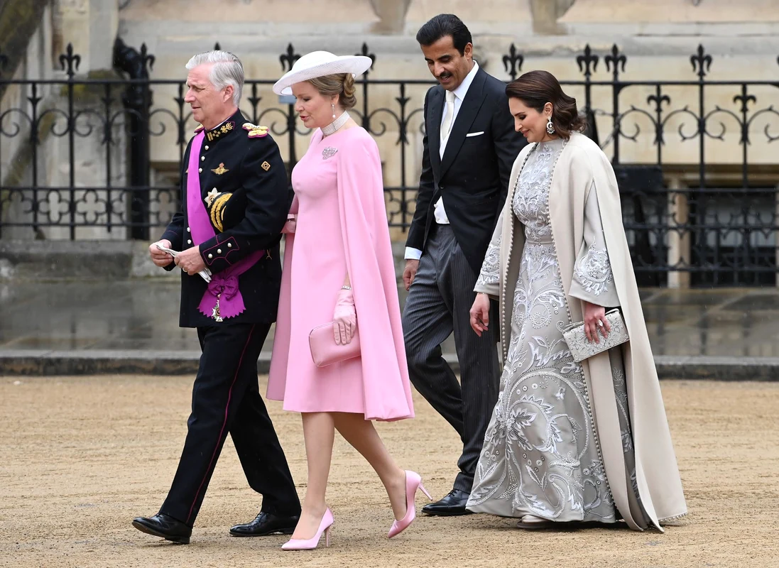 Emirul Qatarului și soția sa, la Încoronarea lui Charles