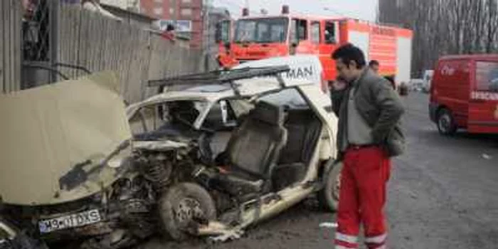 Cluj: Impact frontal pe DN1 - şase persoane rănite