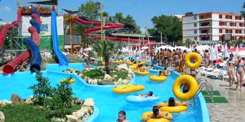 Botoşănenii vor avea de ales între două Aqua Parcuri