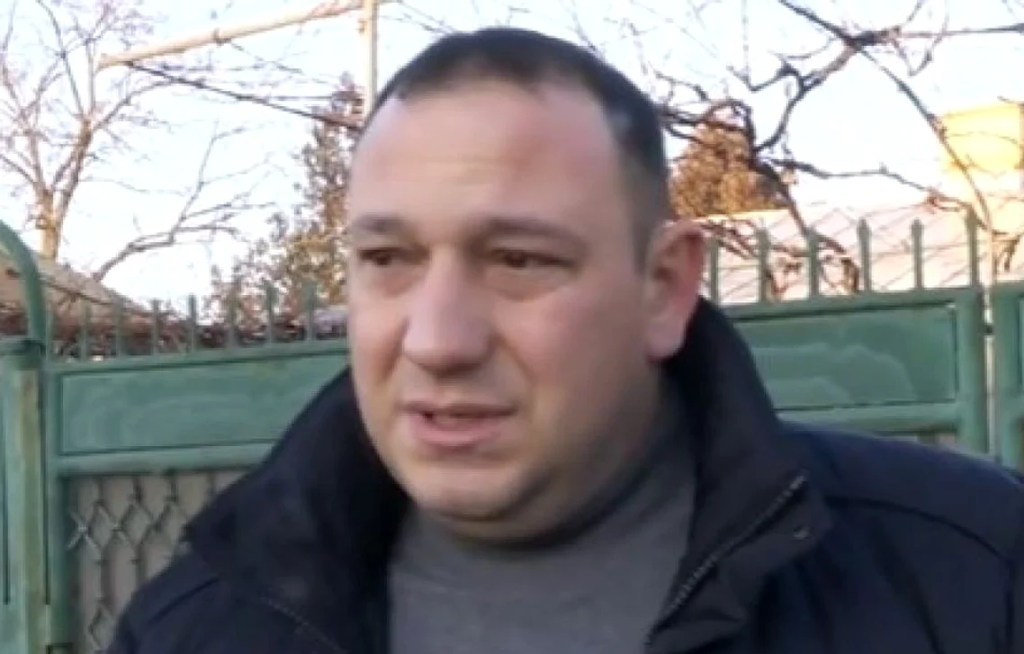 Reacția tatălui Raisei, după ce a citit scrisoarea primită de la polițist Foto: Captură Video