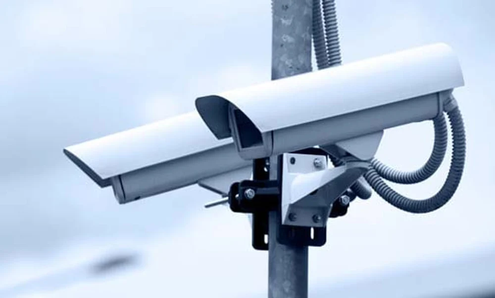 O cameră video cu inteligență artificială a înregistrat peste 1.000 de încălcări ale legii rutiere în doar patru zile