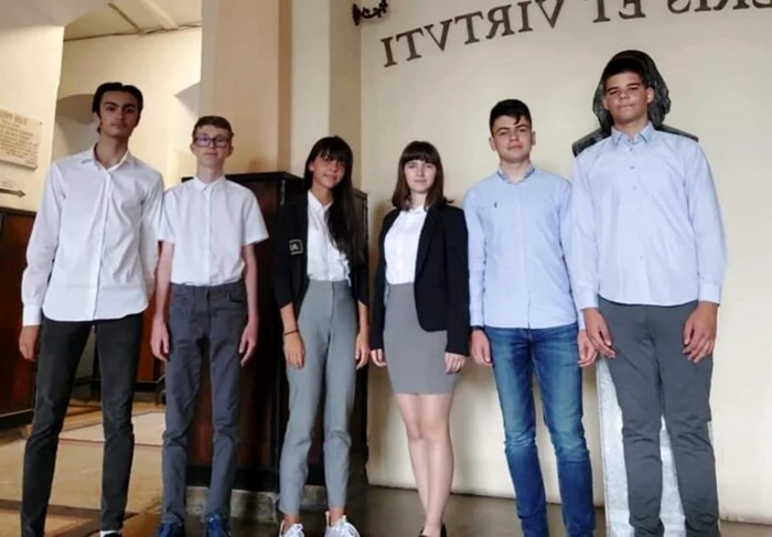 Echipa Limitless de la Colegiul Naţional „Andrei Şaguna” din Braşov FOTO Colegiul Naţional „Andrei Şaguna”