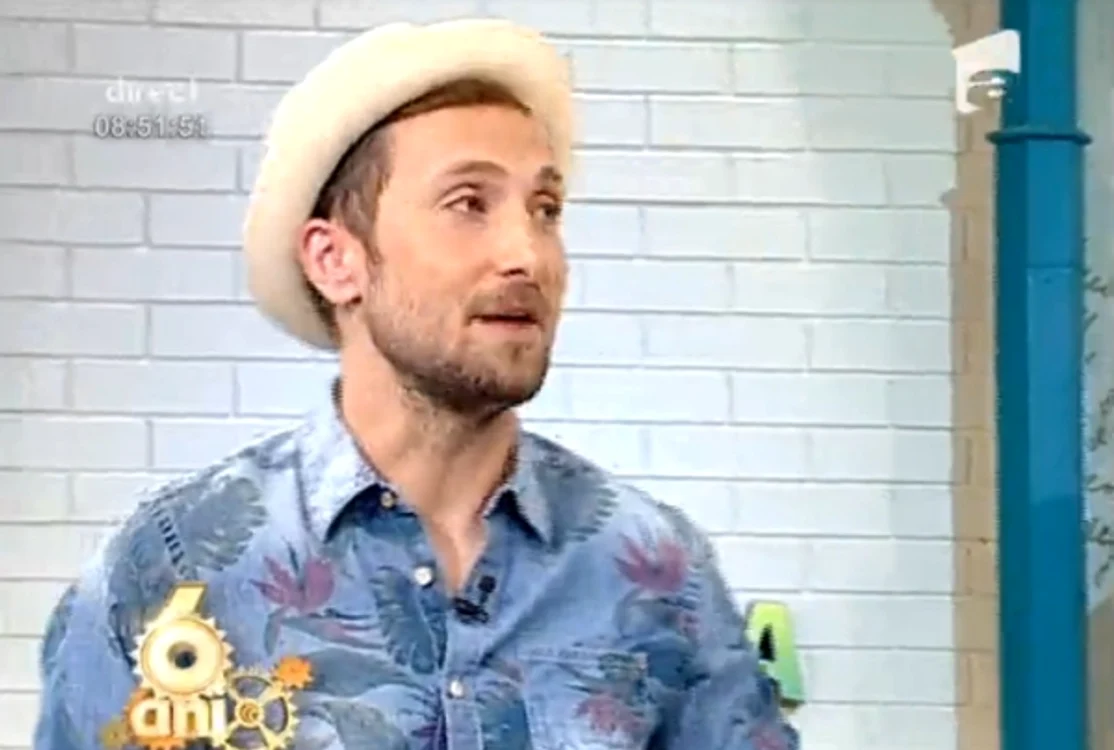 
    Dani Oţil a ieşit enervat din platou, pe lângă invitaţicaptură Antena 1  
