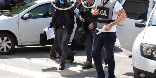 politisti de frontiera ridicati pentru mita. foto